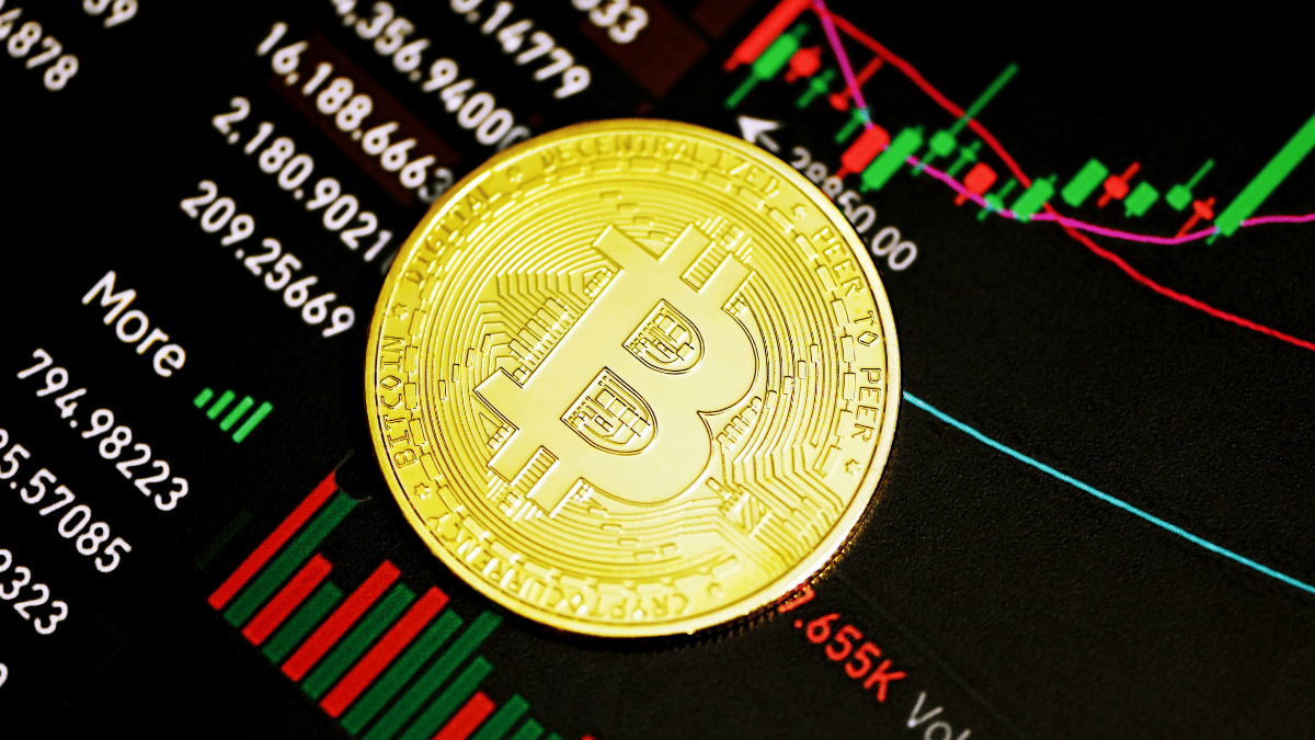 Bitcoin Price Rebounds to $112,000 as US Fed Chair’s Comments Spark Hope of Rate Cuts