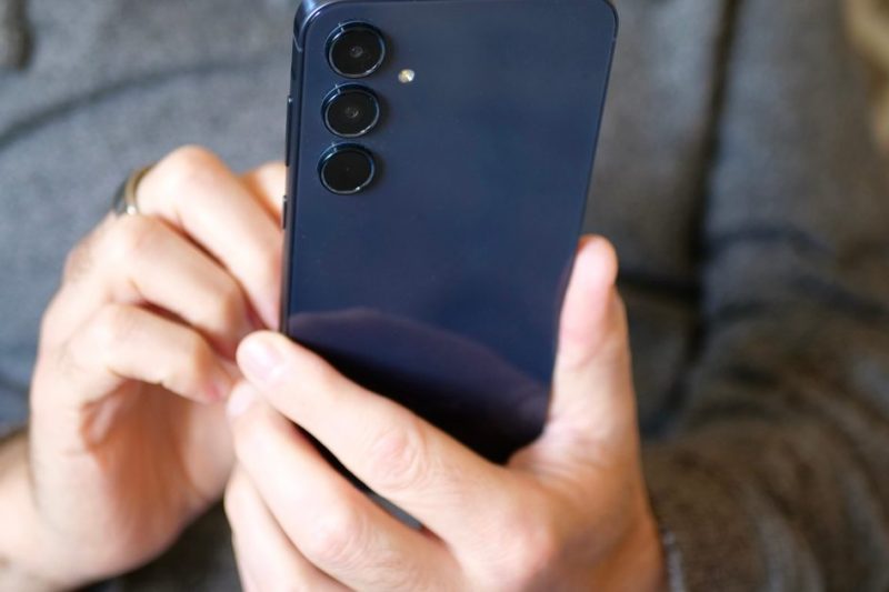 After Galaxy S26, Samsung is bringing iPhone AirDrop support to the budget Galaxy A…