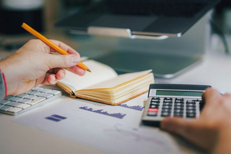 PSA: Legacy AT&T unlimited plans face price hikes, and it’s a mess