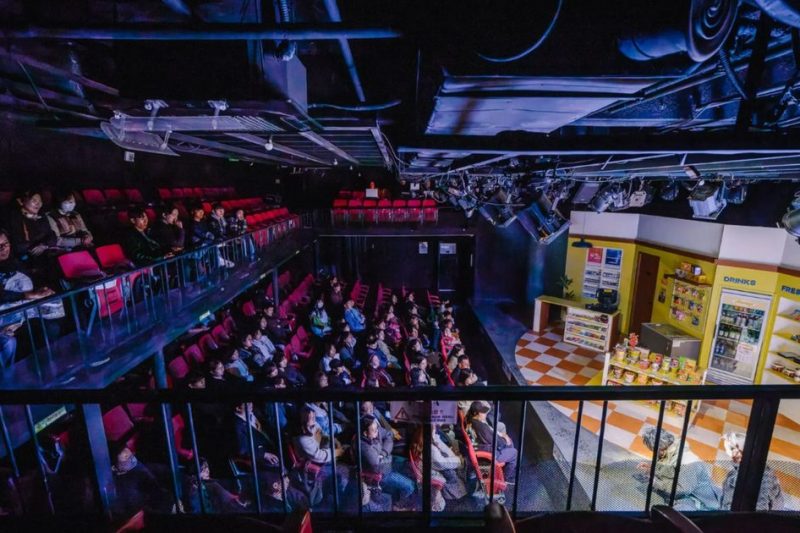 Smart glasses are finding a surprise niche — Korean drama and theater shows