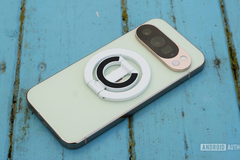 This $10 accessory has completely transformed my Pixel 10