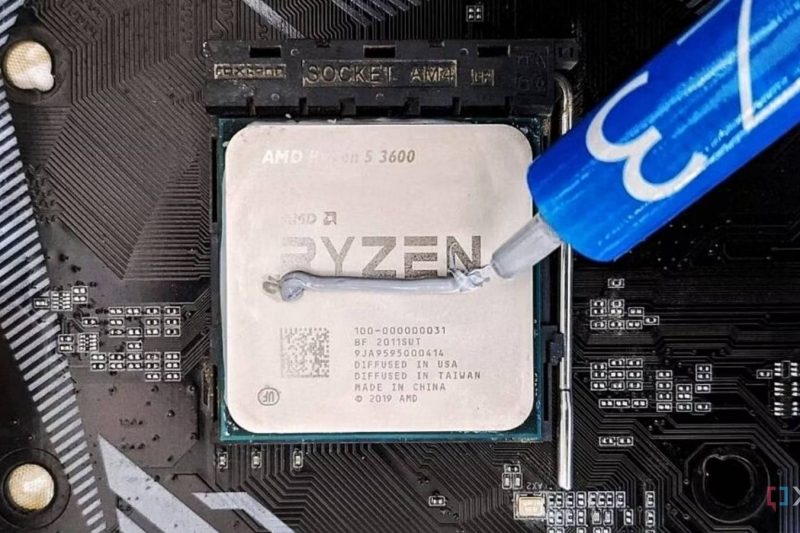 I reapplied thermal paste multiple times, but that wasn't the real problem