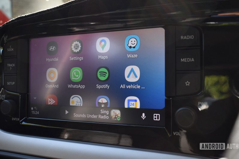 Bizarre Gemini to Google Assistant swapping bug is driving Android Auto users mad