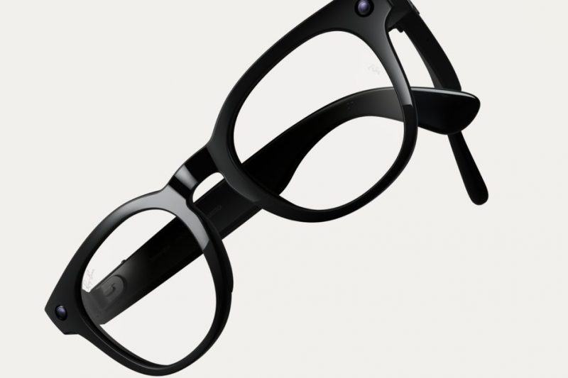 Apple glasses won’t go brand shopping like Meta did with Ray-Ban and Oakley