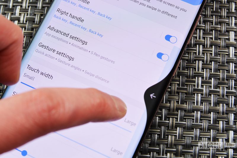 A pesky bug is freezing gestures after screenshots on Galaxy phones