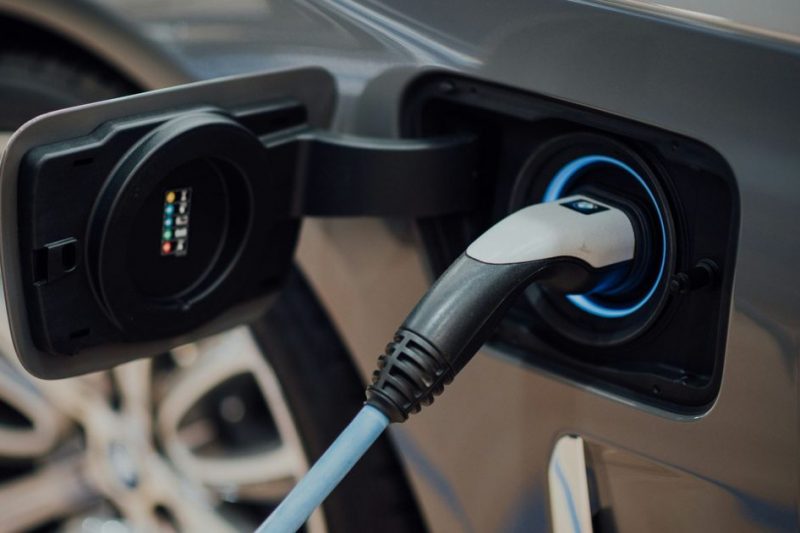 Chinese researchers claim solid-state EV battery can charge in just minutes