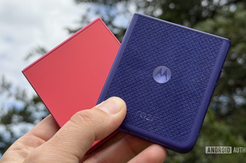 I used the Motorola Razr Ultra (2026) and the Galaxy Z Flip 7, and I only want one…