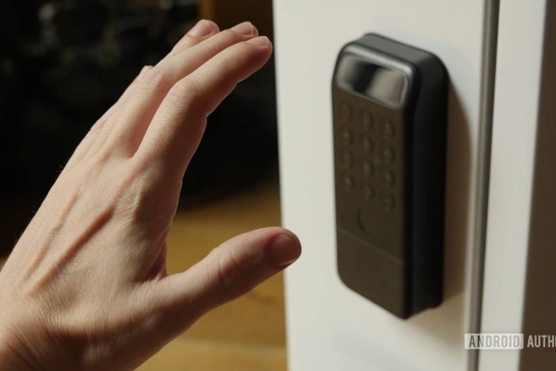 I’ve got to hand it to the SwitchBot Lock Vision Pro and its palm-vein authentication