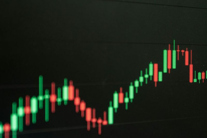 AAPL stock rallies 15% as investors favor AI caution and welcome price increases
