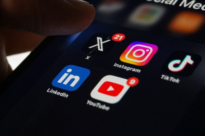 As AI turbocharges digital abuse, UK agencies urge parents to limit who sees kids’…