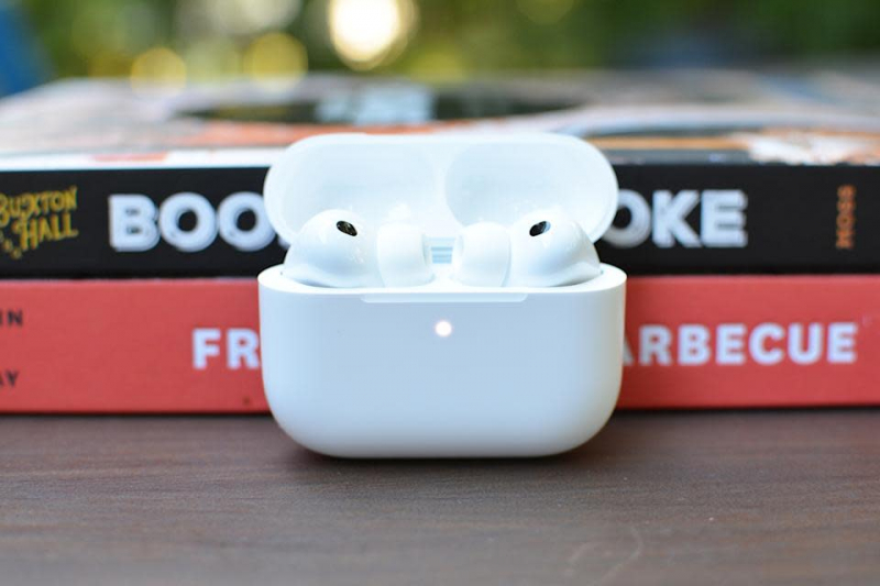 Apple's AirPods Pro 3 drop to a new record low of $199