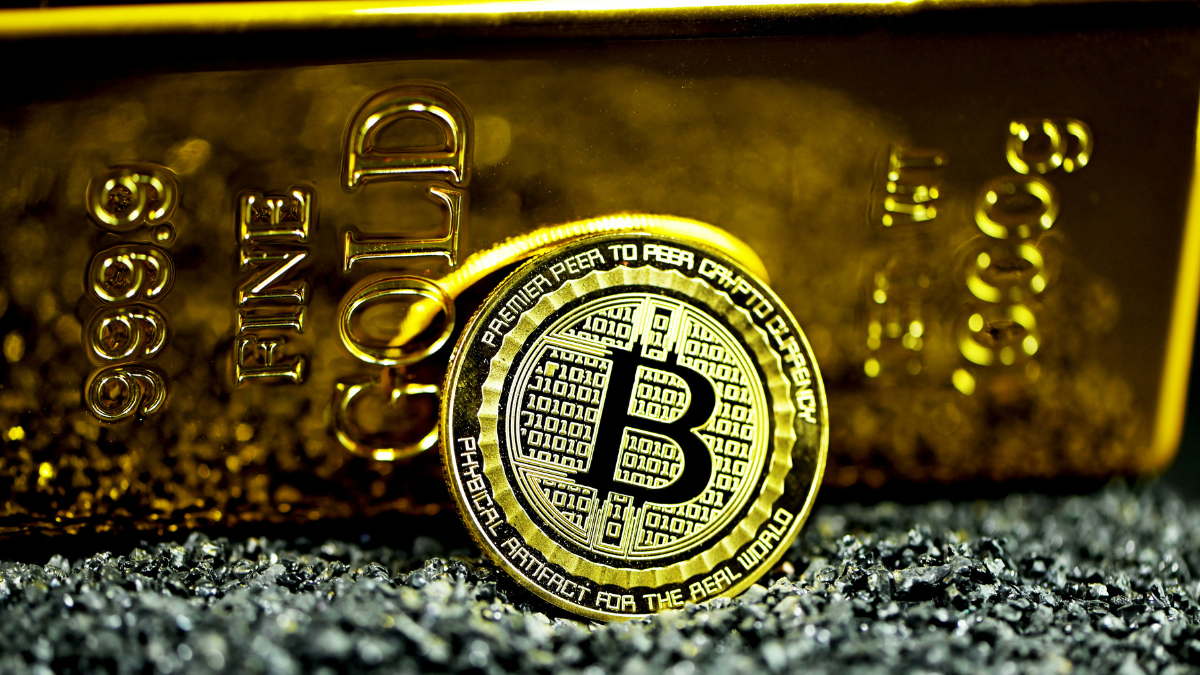 Bitcoin vs Tokenised Gold: CZ and Peter Schiff Ready to Face Off in Debate