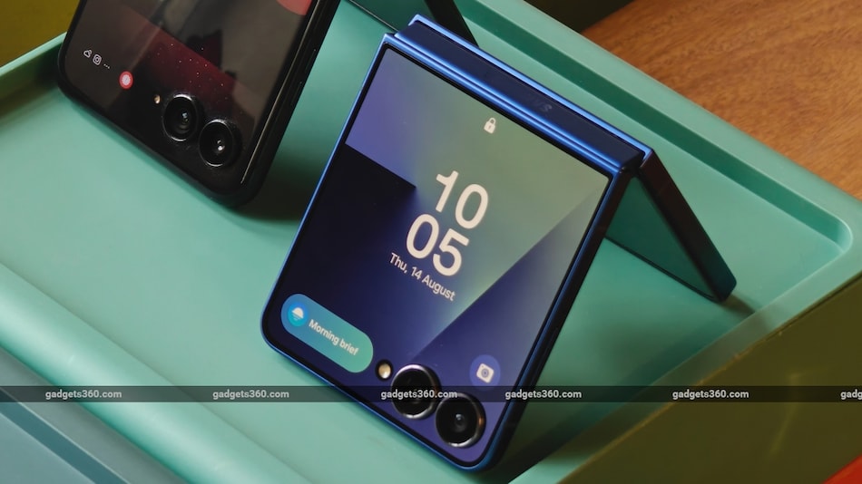 Samsung Galaxy Z Flip 8 Tipped to Feature Newly-Launched Exynos 2600 SoC